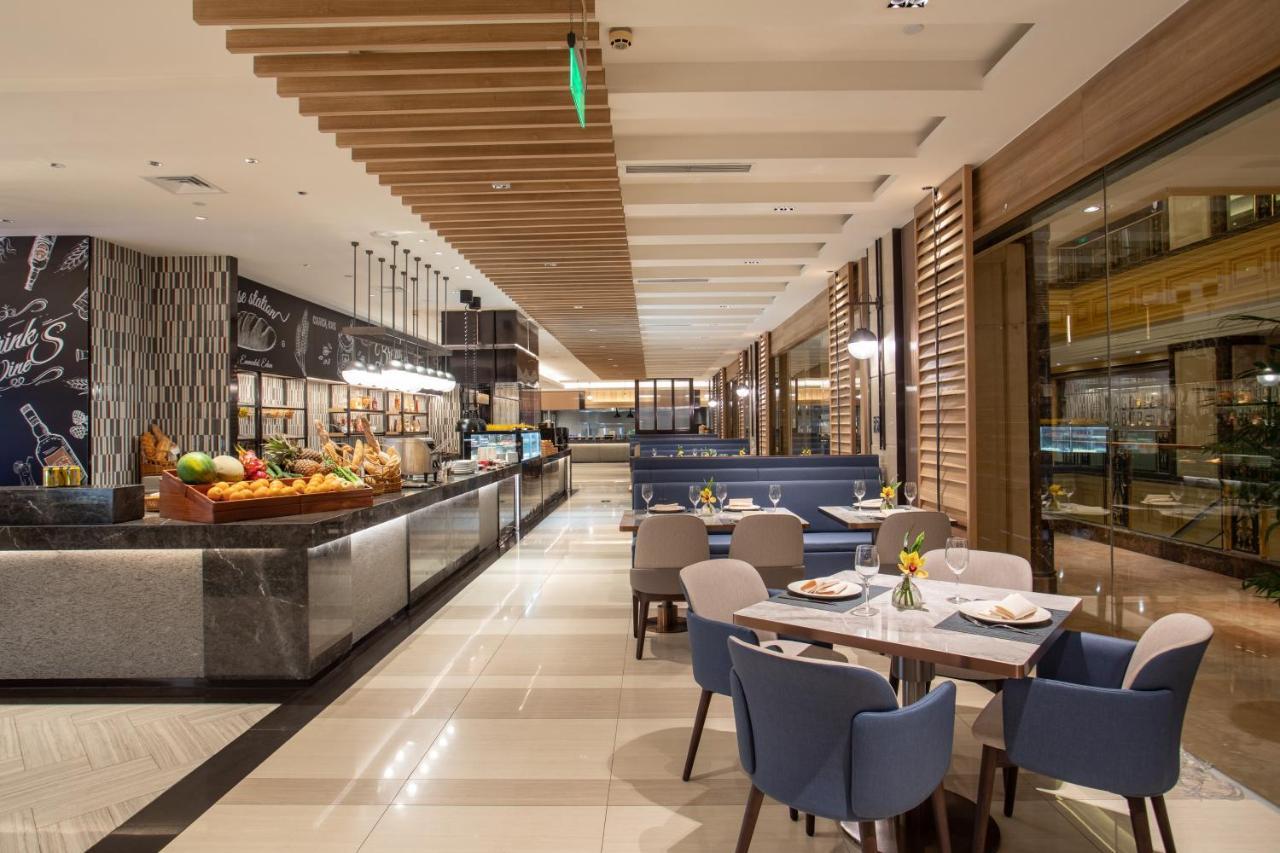 Crowne Plaza Shanghai Nanjing Road By Ihg المظهر الخارجي الصورة The restaurant